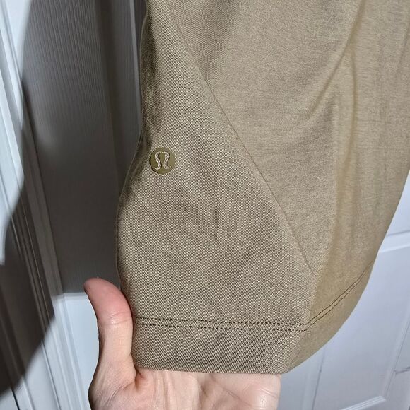 LULULEMON polo Shirt - Picture 4 of 4